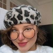 Étudiante gratifiée du diplôme du Baccalauréat Général